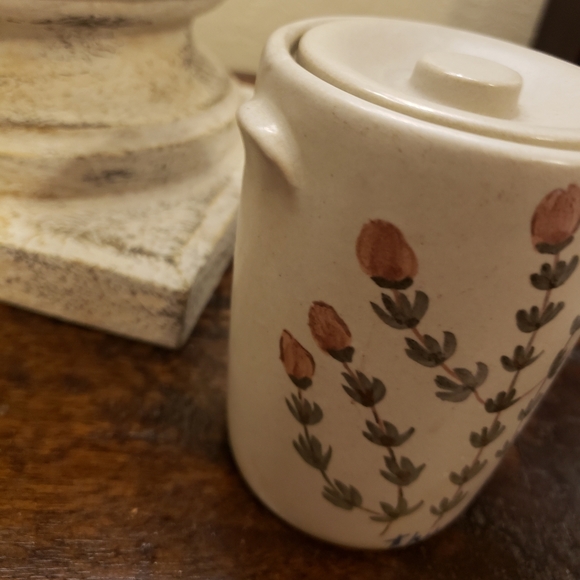 HANDCRAFTED/SIGNED Covered [Thyme] Stoneware Crock - Picture 5 of 14